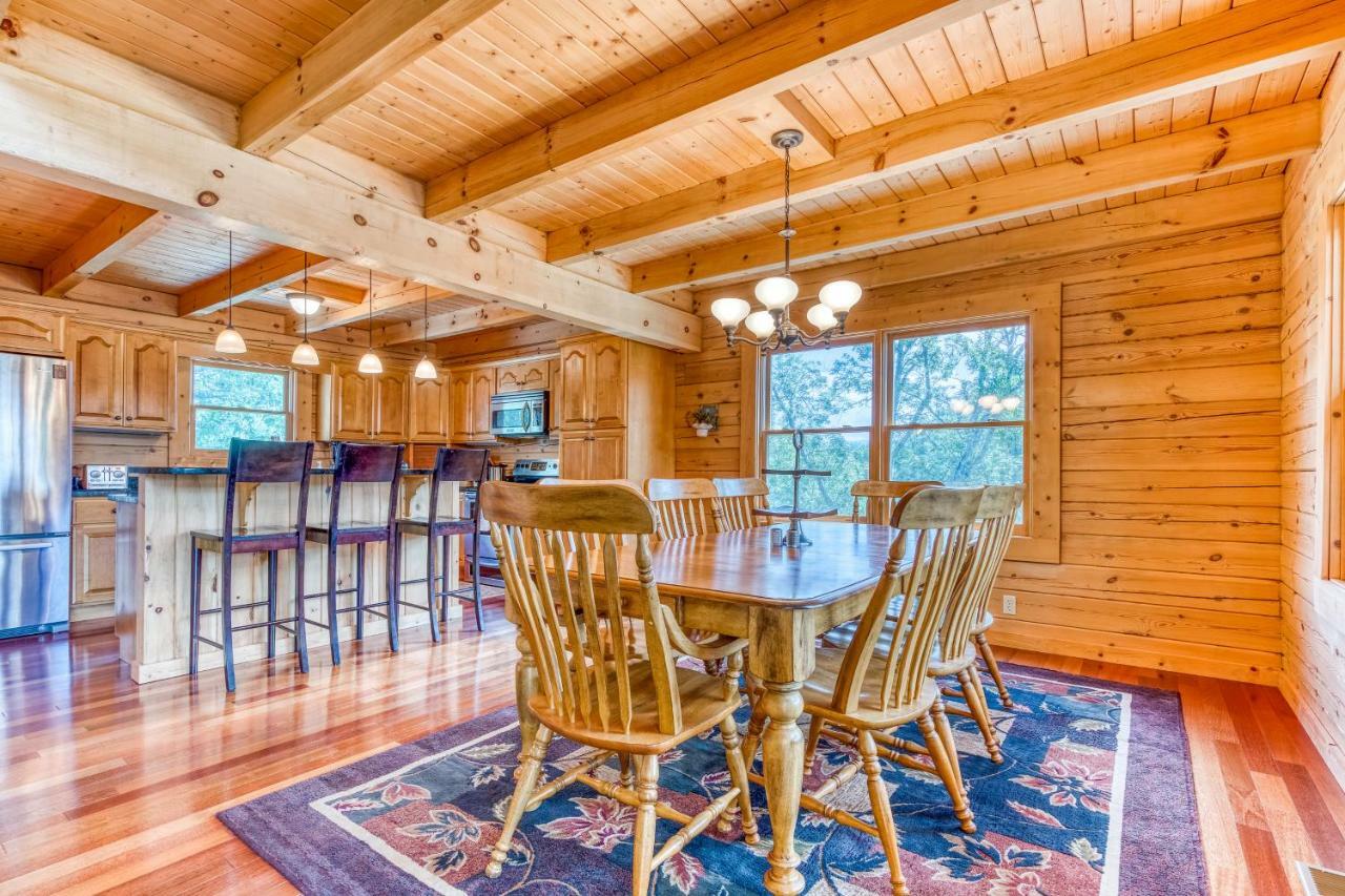 Majestic Lakefront Lodge Sevierville Exterior foto
