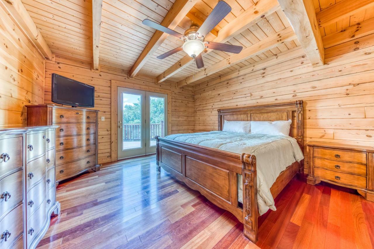 Majestic Lakefront Lodge Sevierville Exterior foto
