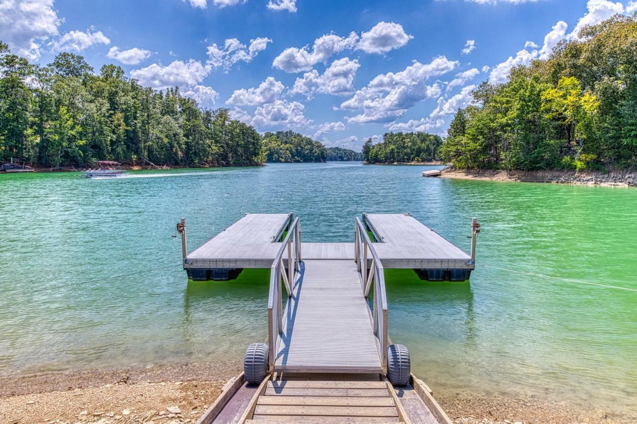 Majestic Lakefront Lodge Sevierville Exterior foto