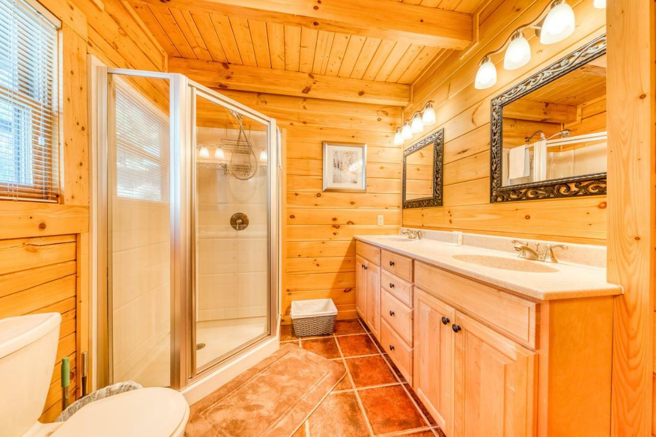Majestic Lakefront Lodge Sevierville Exterior foto